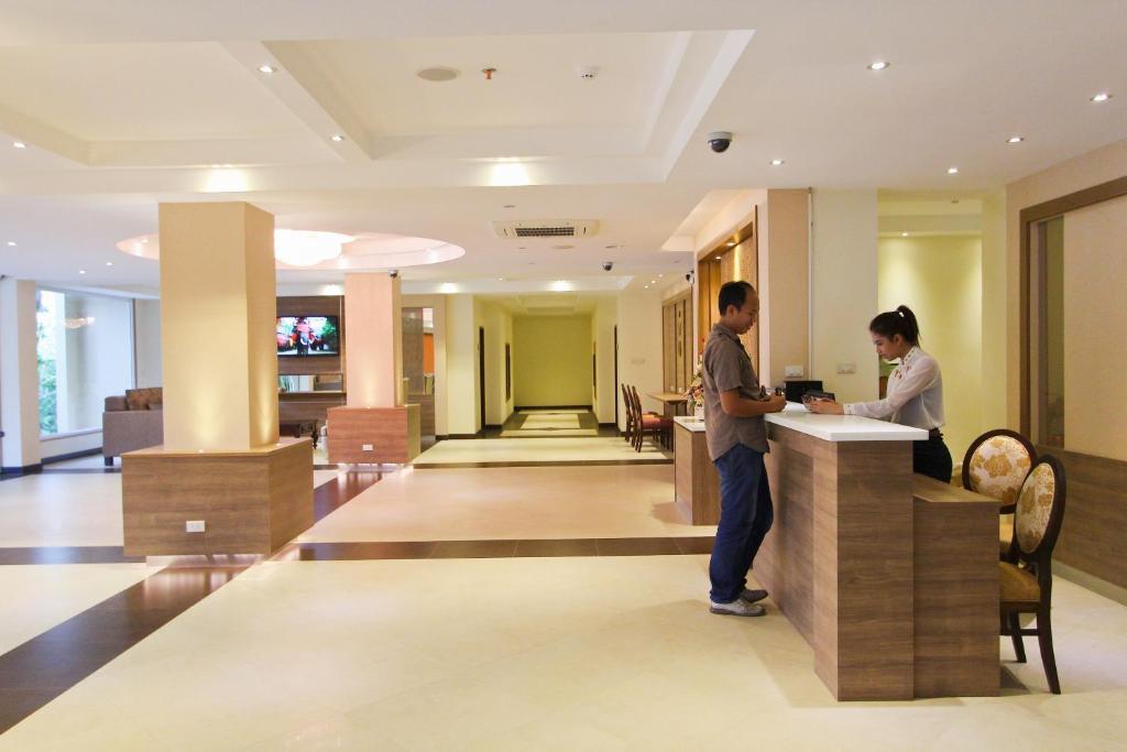Kitlada Hotel Udonthani Экстерьер фото