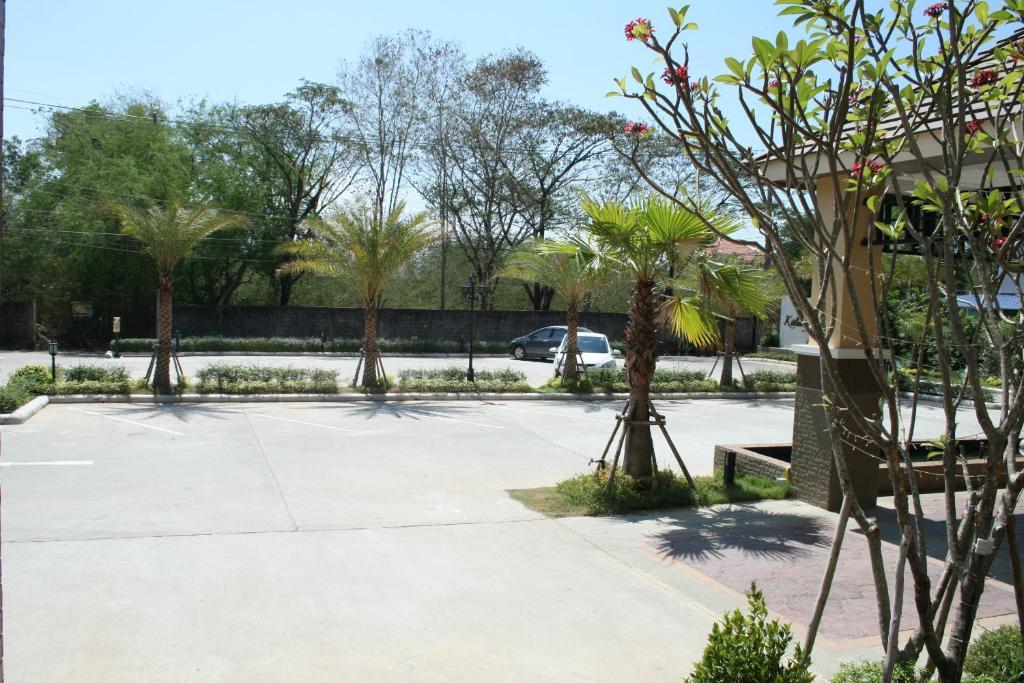 Kitlada Hotel Udonthani Экстерьер фото