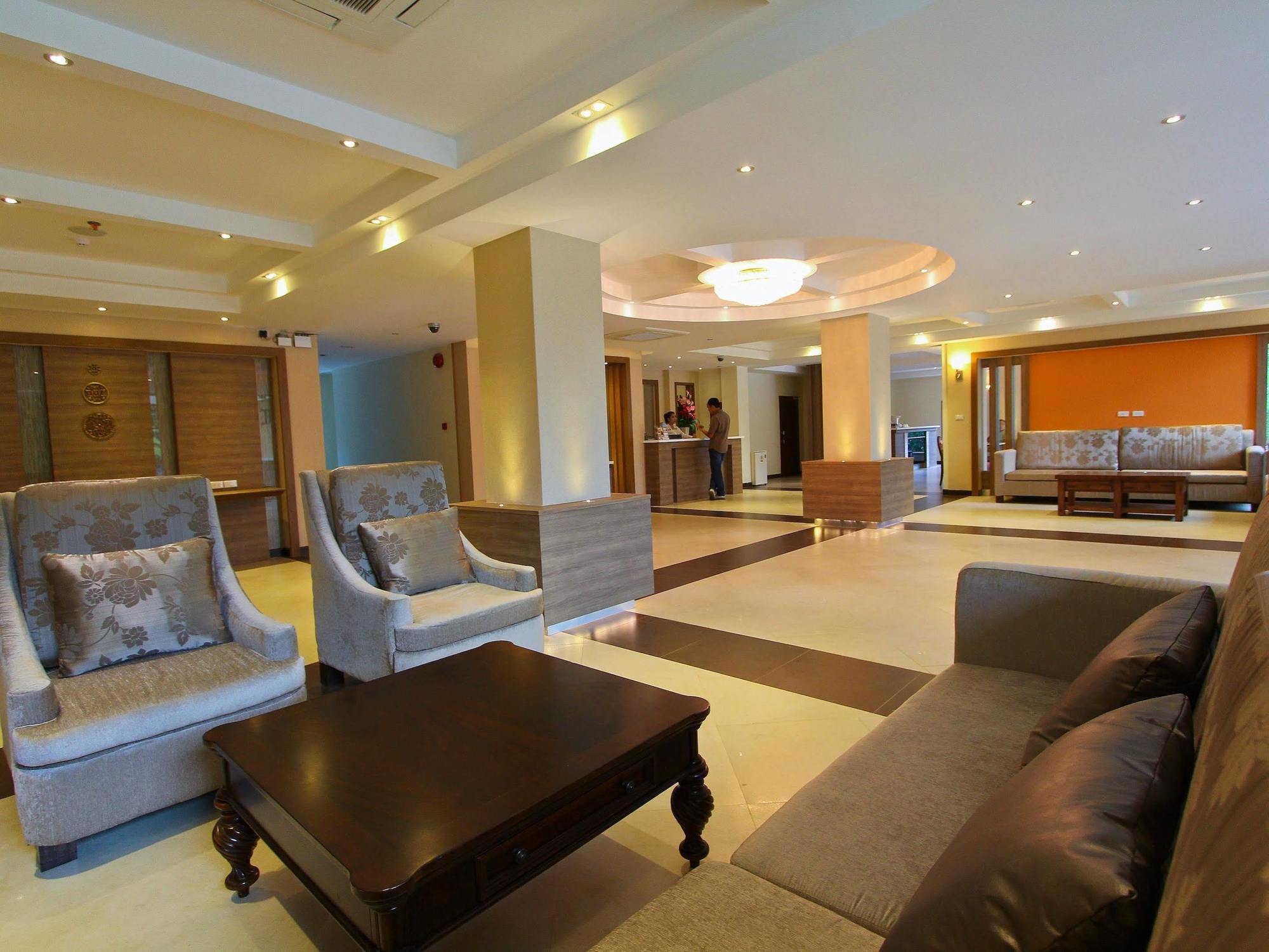 Kitlada Hotel Udonthani Экстерьер фото
