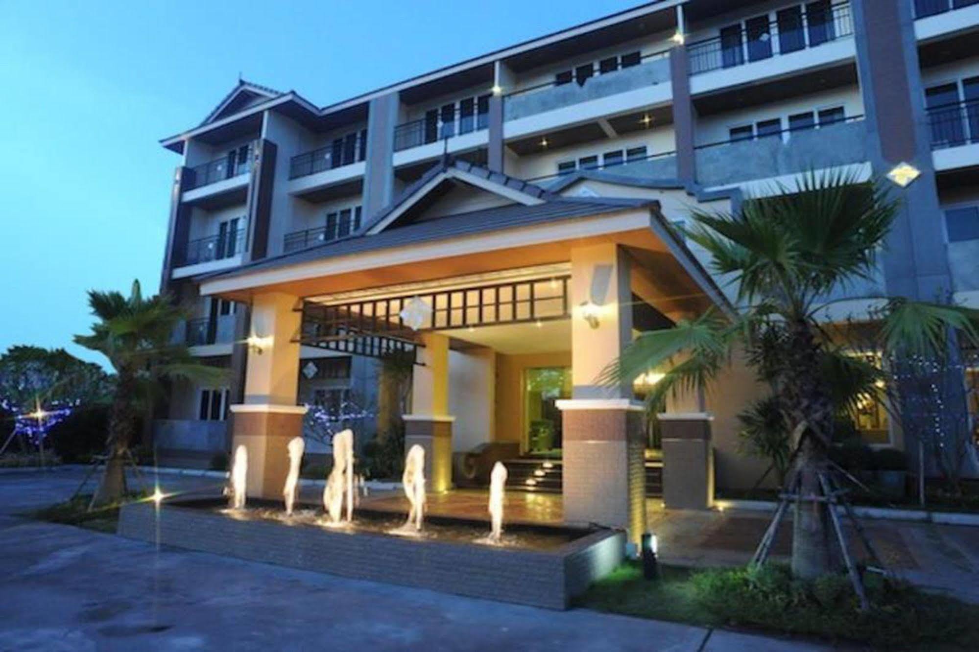 Kitlada Hotel Udonthani Экстерьер фото